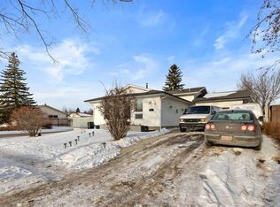 892 S Abbotsford Dr NE, Calgary, AB T2A 6B8