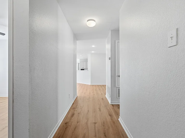 Font entry to living area