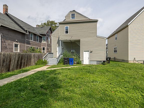 4th image of 1905 Brainard Ave