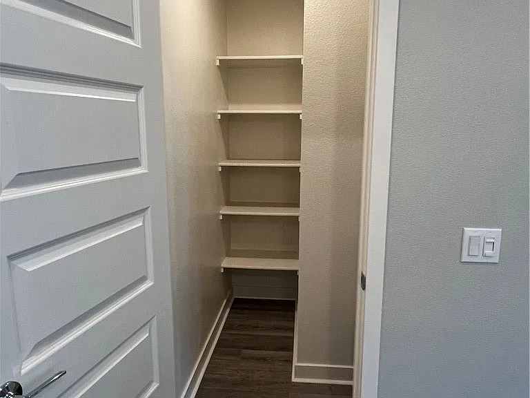 7358 Parker Ln — Photo 3