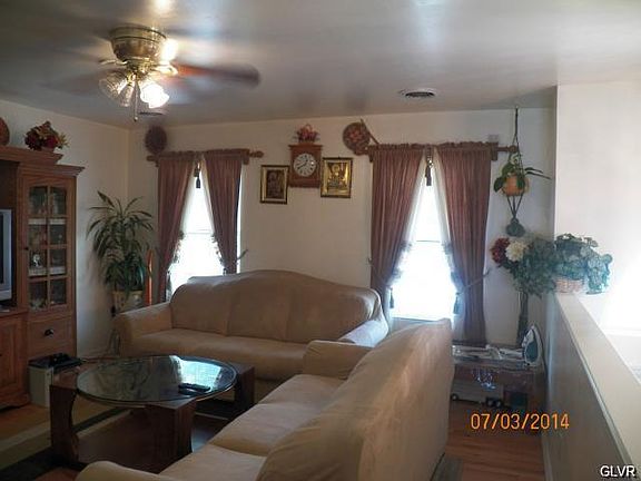 5th image of 2740 Freemansburg Ave