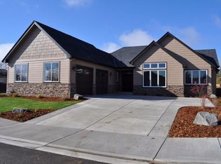 59 Pebble Creek Dr, Eagle Pt, OR 97524