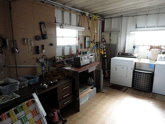 Laundry/Work Space