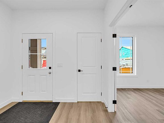 3rd image of 45 N Hotchkiss Gdns SE