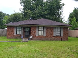 209 Garden Cir, Hinesville, GA 31313