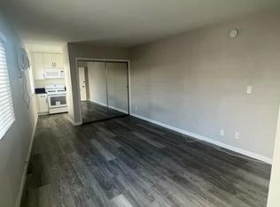 4352 Ventura Canyon Ave #8C, Sherman Oaks, CA 91423