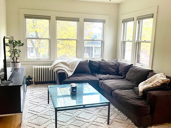 4th image of 3532 Aldrich Ave S Floor 2
