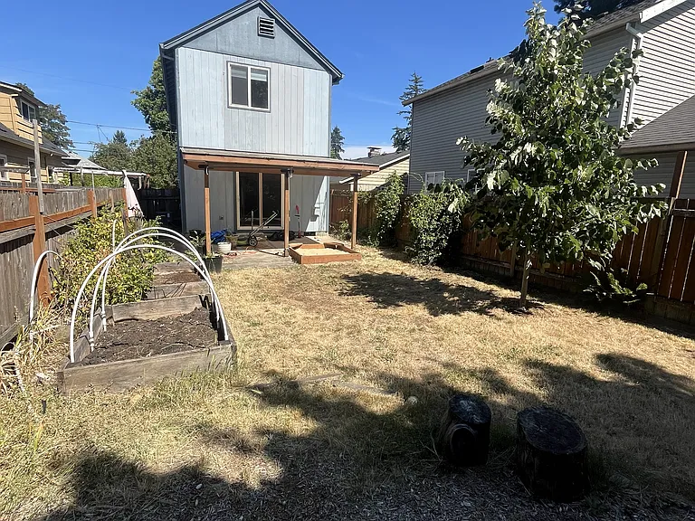 817 NE 72nd Ave — Photo 25