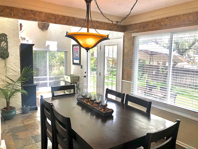 1258 N Deckers Pl — Photo 10