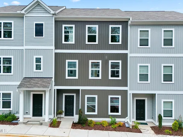 704 Orchard Vista Cir, Raleigh, NC 27606