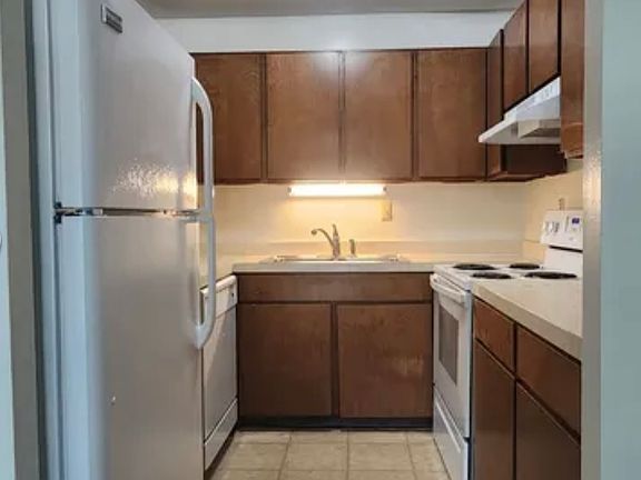 5th image of 301 S 5th St E #17837959