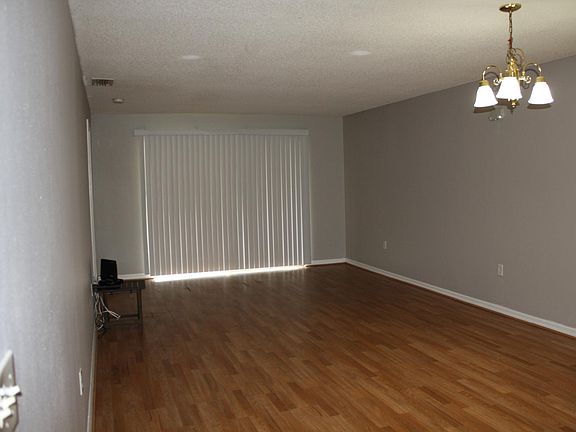 dining & living room combo