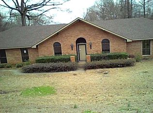 509 Newitt Vick Dr, Vicksburg, MS 39183