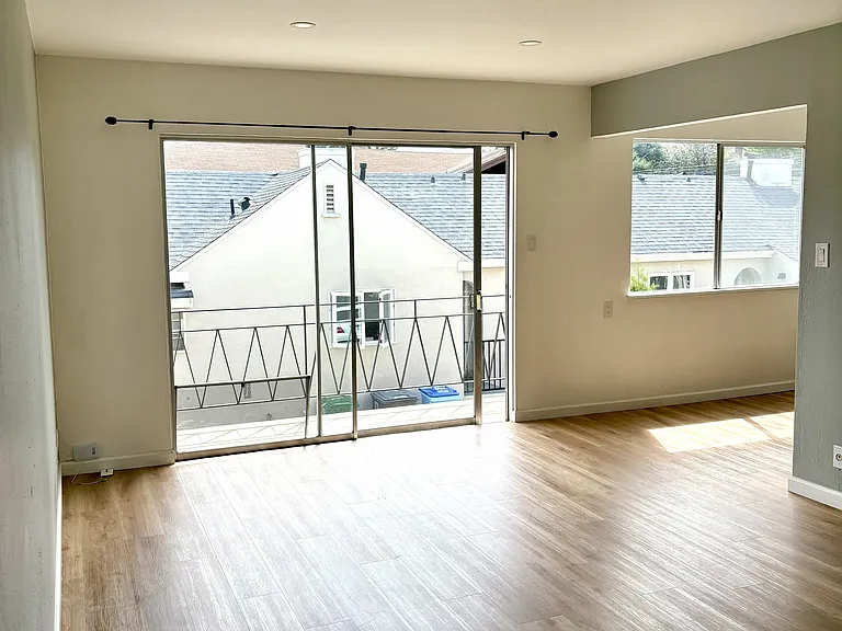 1721 Berkeley Way #4 — Photo 7