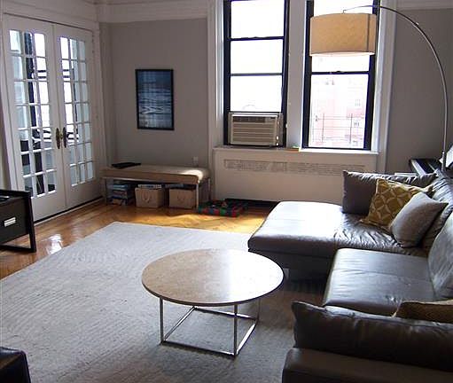 2nd image of 175 W 72nd St APT 12G