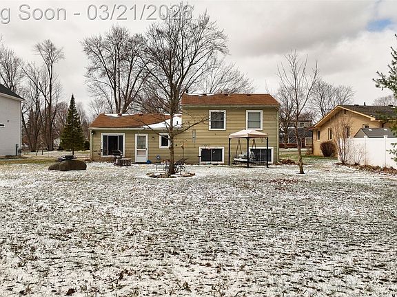 5th image of 2202 Cook Ct