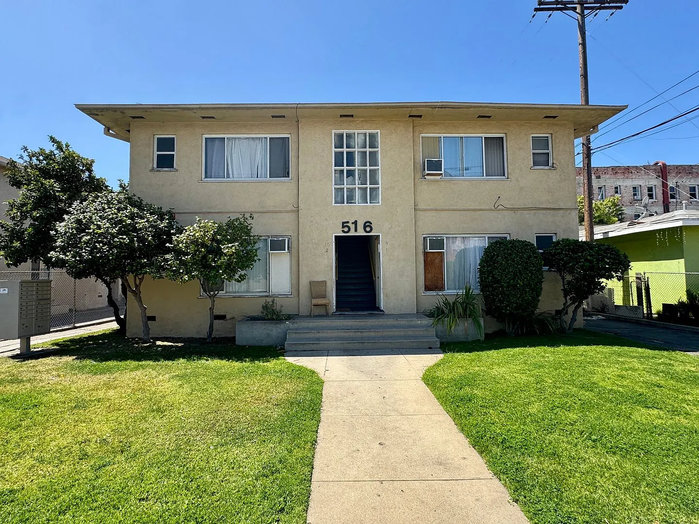 LOMITA — Photo 1