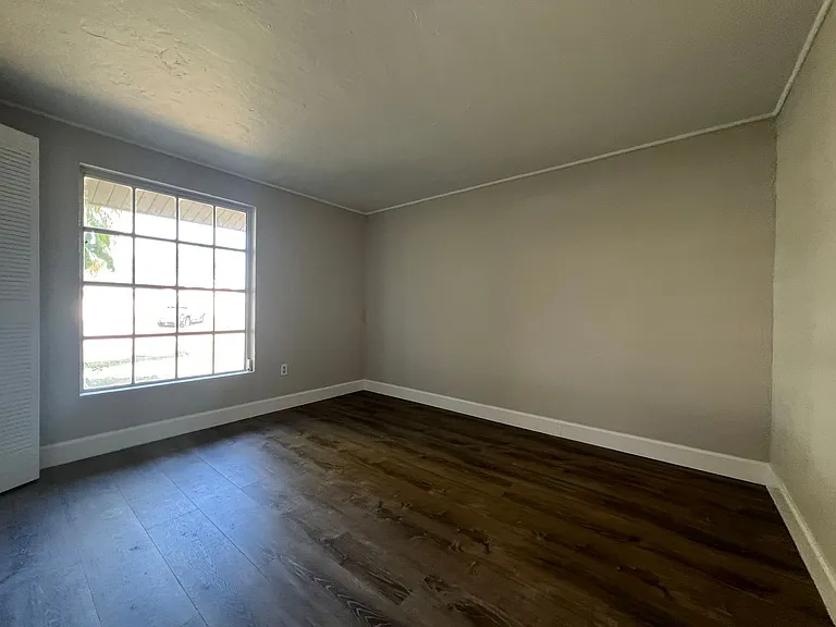 2443 Duke Ln — Photo 19