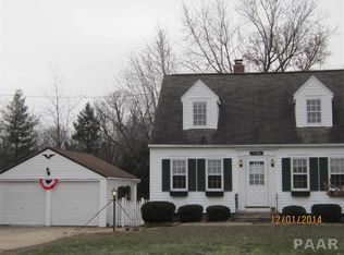 2704 Bloomington Rd, East Peoria, IL 61611