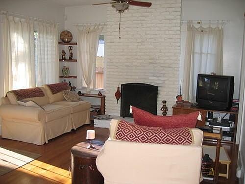 3rd image of 332 Carroll Park W