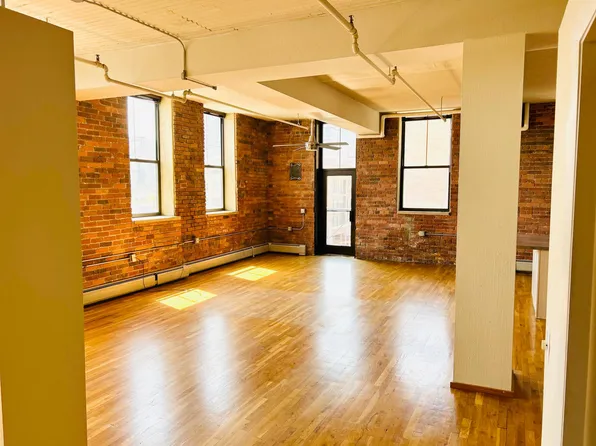 2261 Blake St, Denver, CO