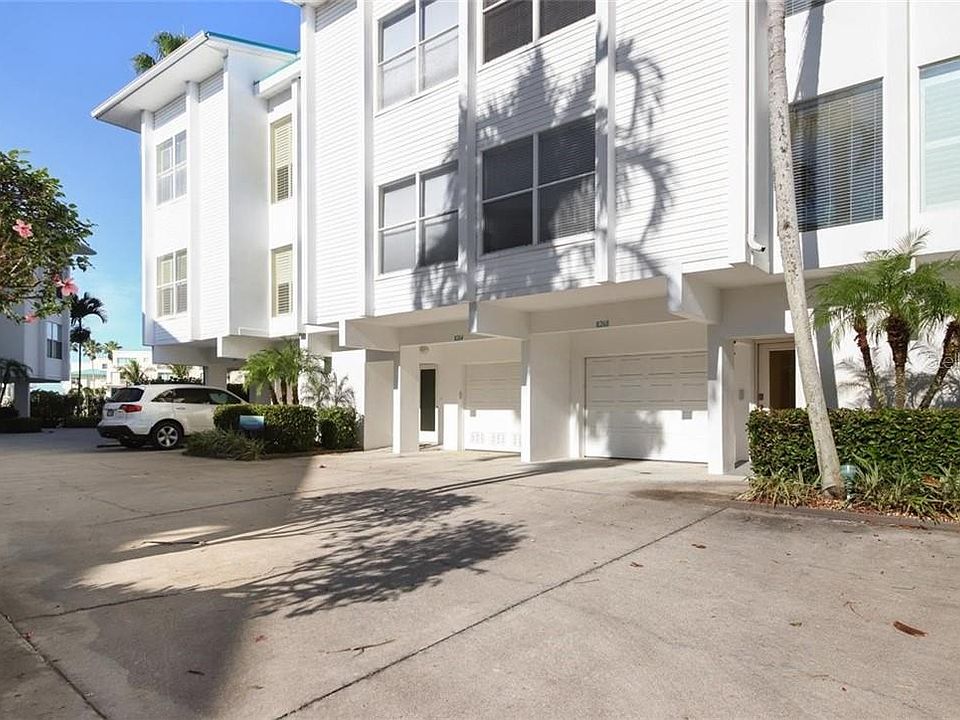 1st image of 8268 Harborside Cir