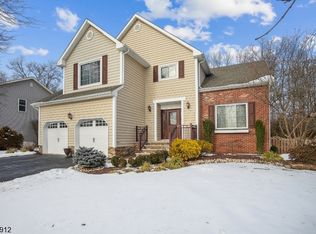 18 Peterson Rd, Hillsborough, NJ 08844