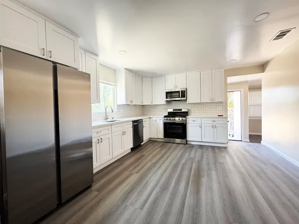 2410 River Rd, Modesto, CA 95351
