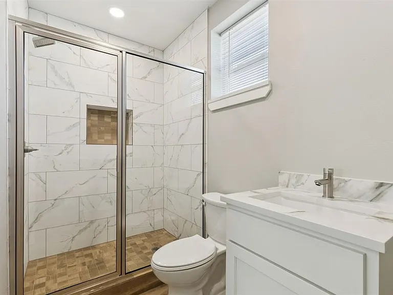 3223 Cherrywood Ave — Photo 3