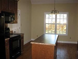3rd image of 90 Senah Dr