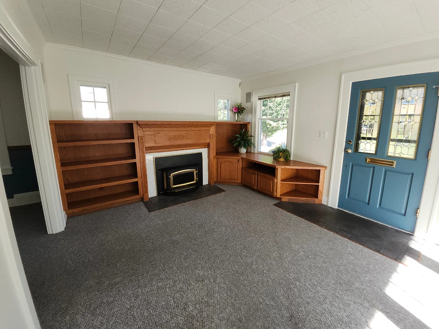 3 bed, 1350 sqft, $3,950 — Photo 4