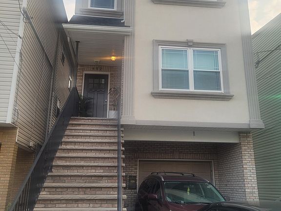 2nd image of 452 Fulton St #1