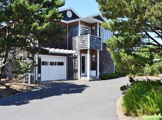 1545 NW 34th St, Lincoln City, OR 97367