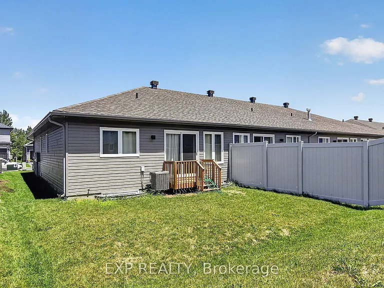 98 Seabert Dr — Photo 39