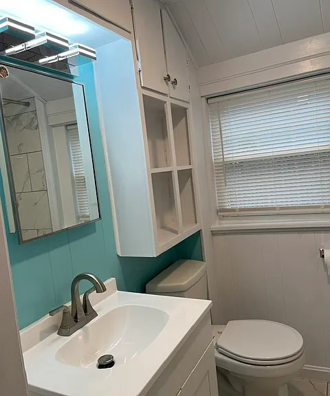 11 Leslie Ave — Photo 18