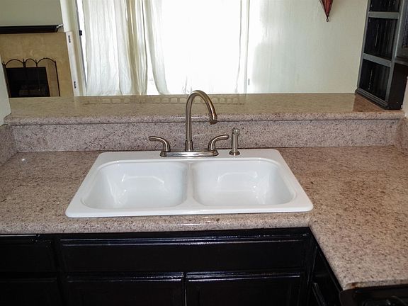 4th image of 5325 Newcastle Ave Unit 332