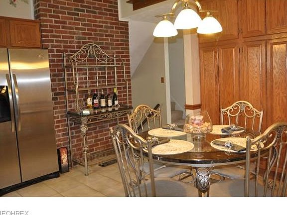 5th image of 8873 Sherwood Dr NE