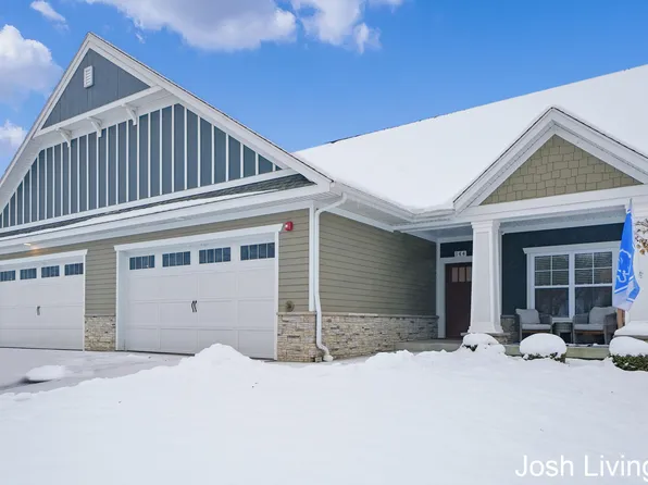 144 Tamarack Ln NE #1B, Rockford, MI 49341