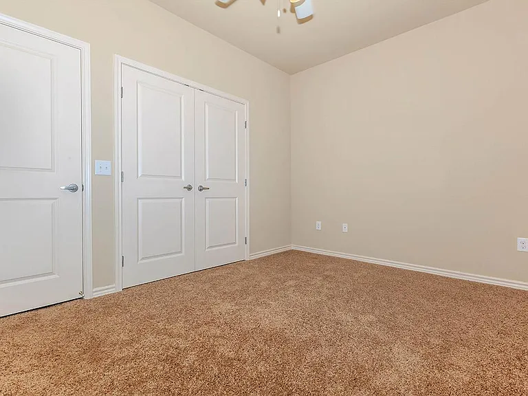 2800 Rodeo Rd — Photo 11