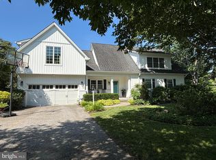 9608 Labrador Ln, Cockeysville, MD 21030