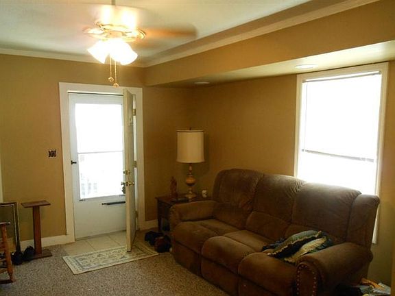 5th image of 716 Park Ave