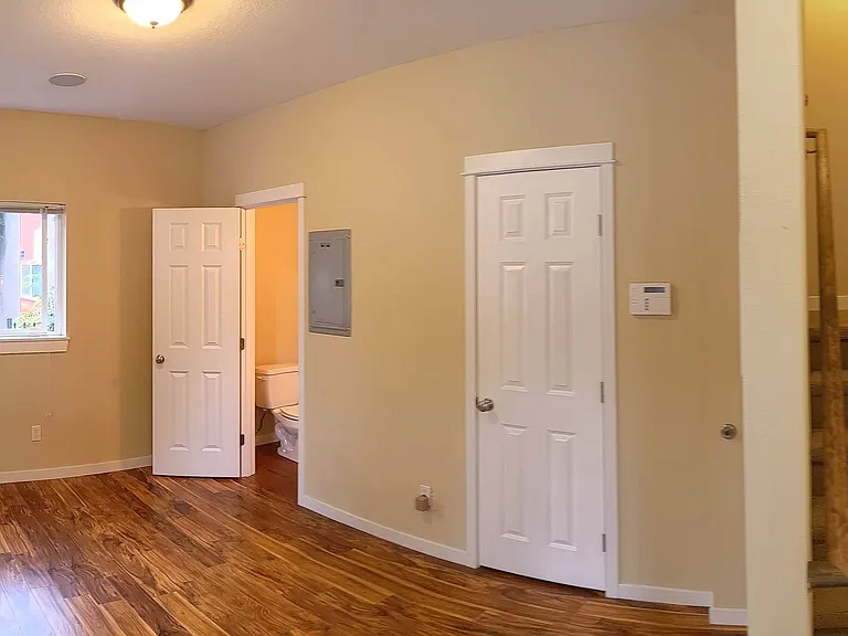 1354 High st #1 - Living Area on 1st Floor 1354 High st #1 - Living Area on 1st Floor