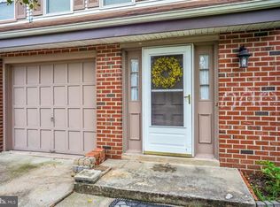 242 Burnam Wood Dr, Mount Laurel, NJ 08054