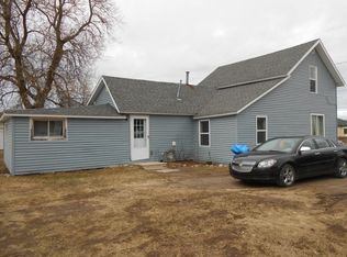 308 S Palmyra St, Cheboygan, MI 49721