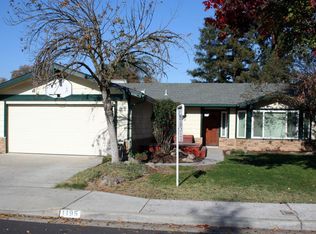 1195 Burlingame Ave, Clovis, CA 93612
