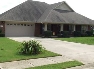 144 Golden Meadows Dr, Alabaster, AL 35007