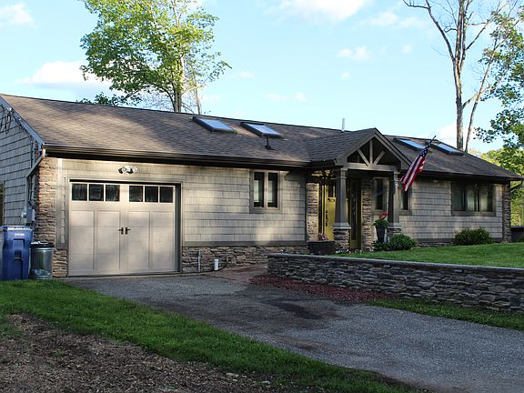 2nd image of 3 Woodland Dr