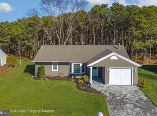12 Kent Dr, Forked River, NJ 08731