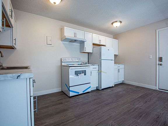 5th image of 1315 F St #2B-1Ba-800Sqft
