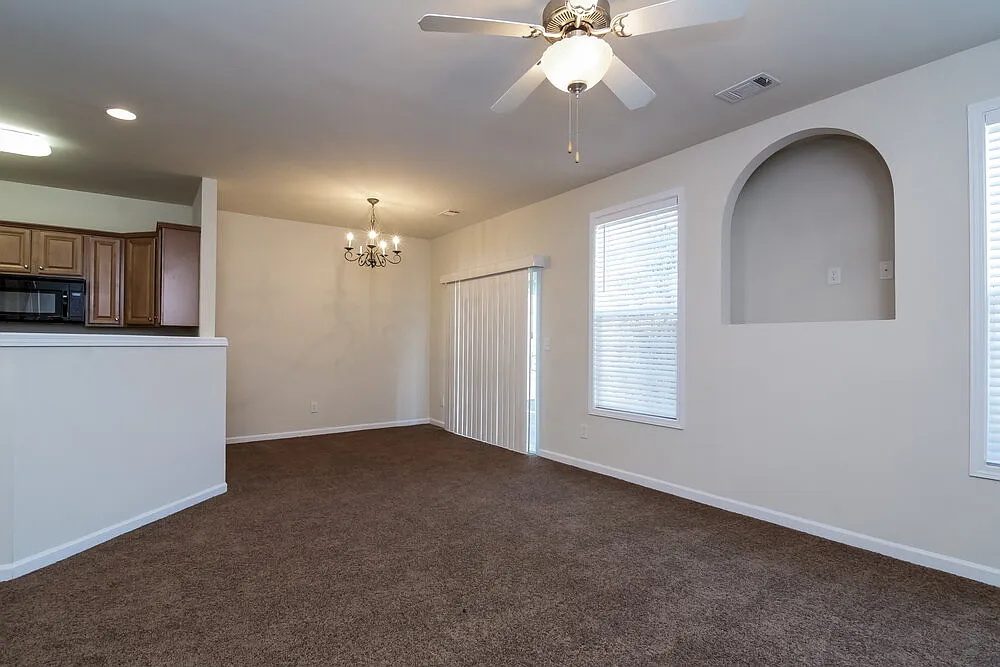 2 bed, 2.5 bath, 1724 sqft, $3,040 — Photo 3